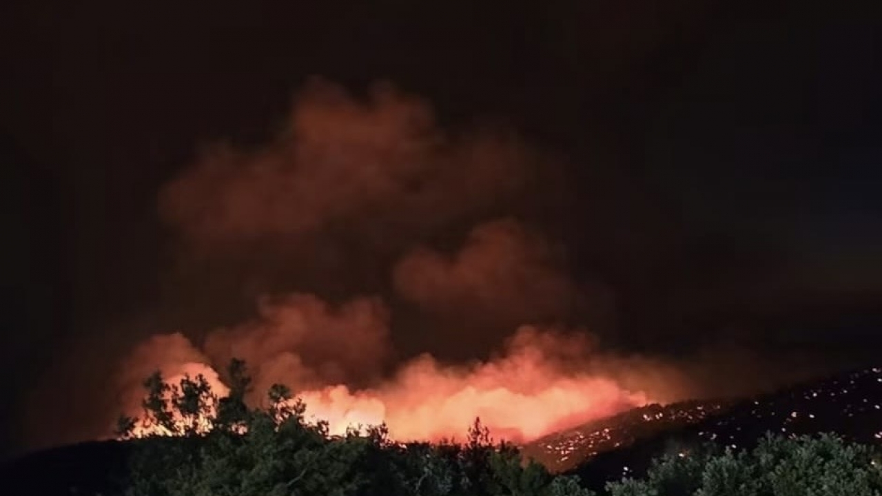 Umaški vatrogasci ponovno na Braču: nova smjena preuzima borbu s velikim požarom