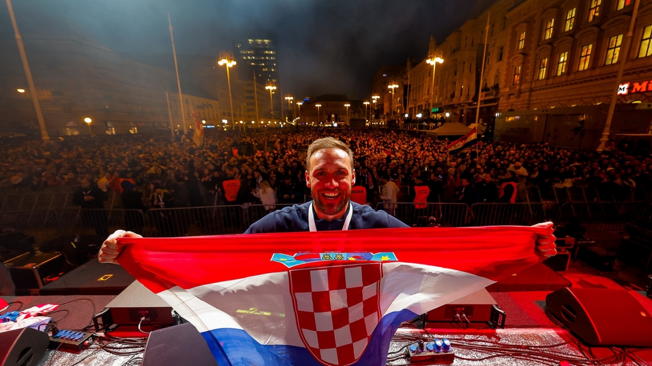 Tisuće navijača dočekale srebrne rukometaše s ponosom i ljubavlju!