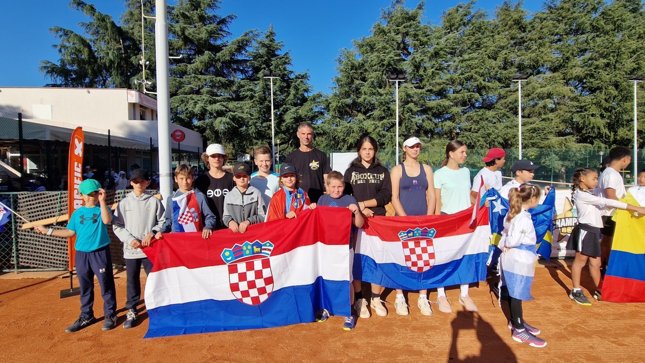 Zlato i bronca za mlade tenisačice iz Umaga i Buja na svjetskom finalu