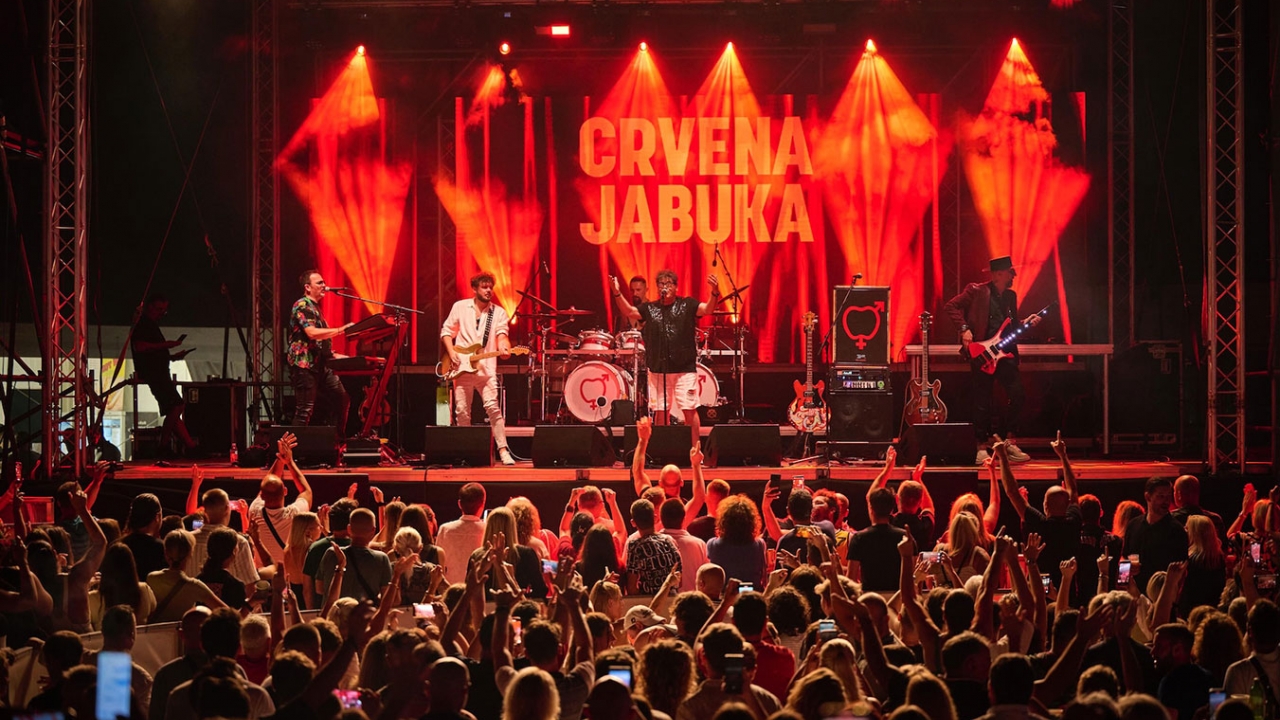 Fantastičnim nastupom Crvene jabuke otvoren Umag Music Nights