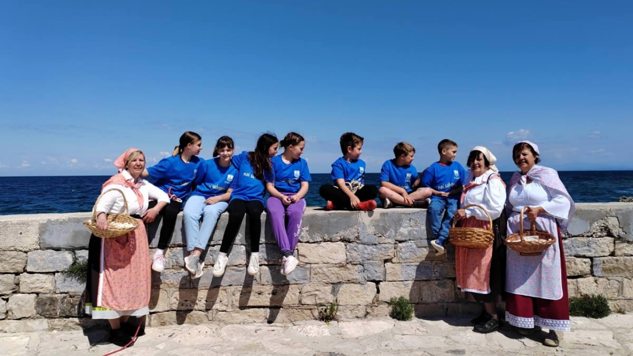 Održan kulturni trekking u Savudriji – osam zajednica zajedno na stazi baštine