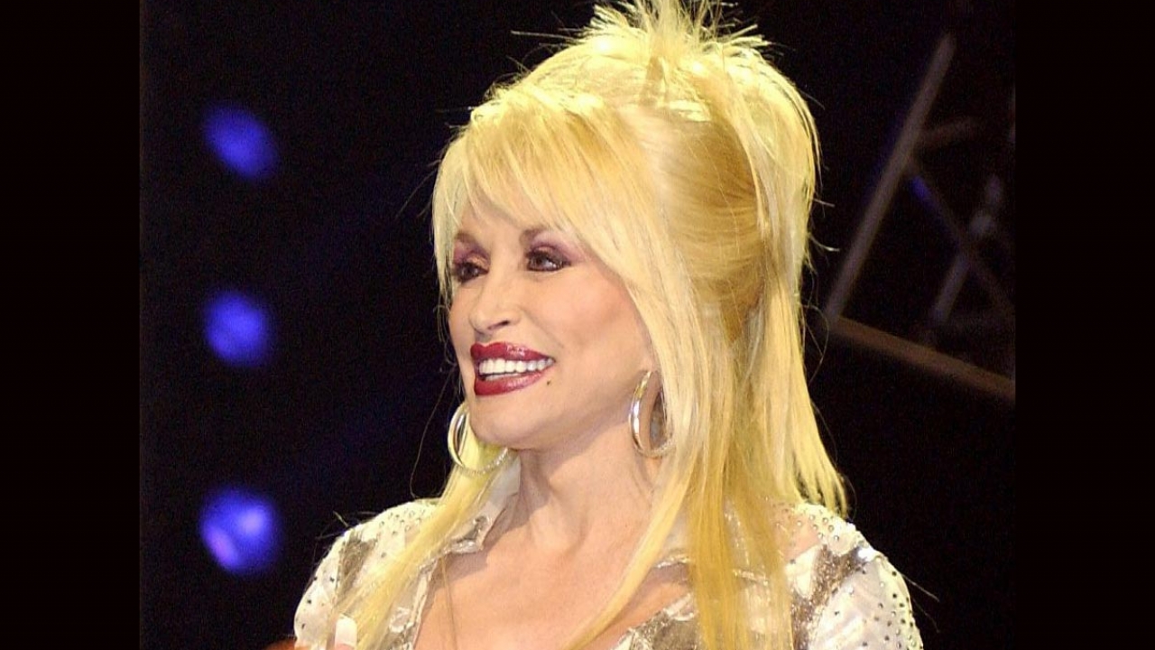 Otišla je Dolly Parton, ali njezine pjesme ostaju