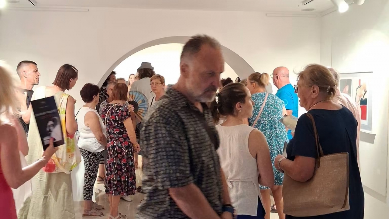     Velik interes za izložbu Dimitrija Popovića u MMC galeriji Grada Umaga