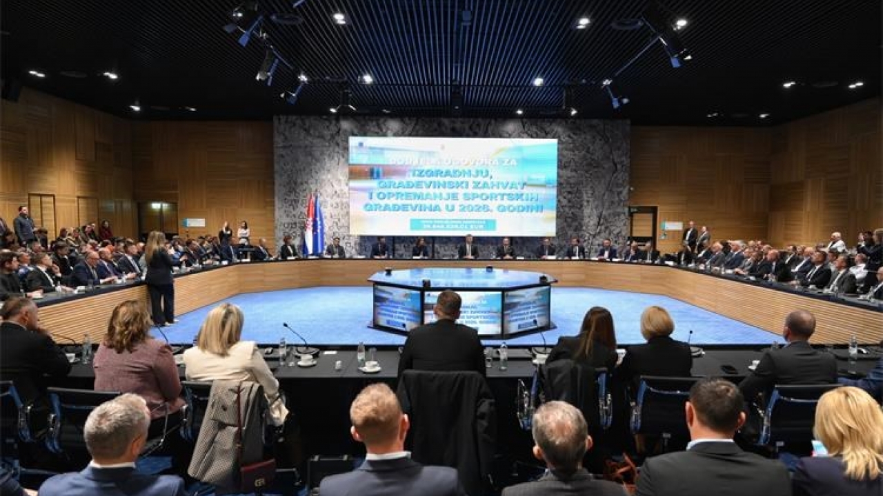 Umag – grad sporta: 240.000 € iz državnog vrha za novo moderno nogometno igralište u Stella Marisu