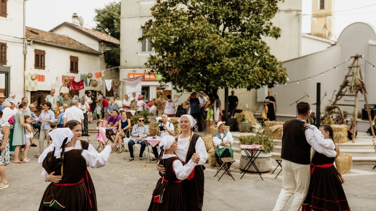 Zajedništvo, običaji i veselje: Brtonigla u duhu stare žetve