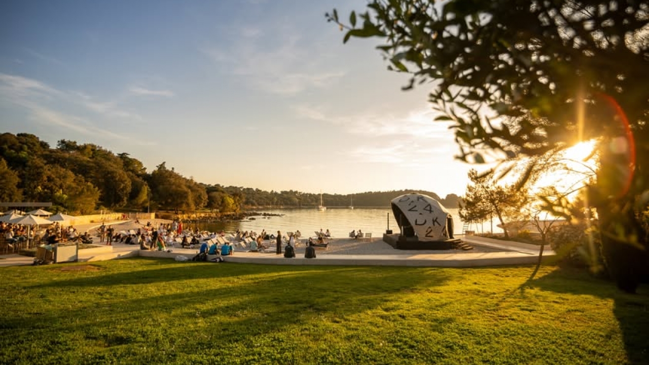 Tko postavlja pravila igre u komunikacijskoj industriji – paneli Dana komunikacija propituju odgovornost, utjecaj i povjerenje