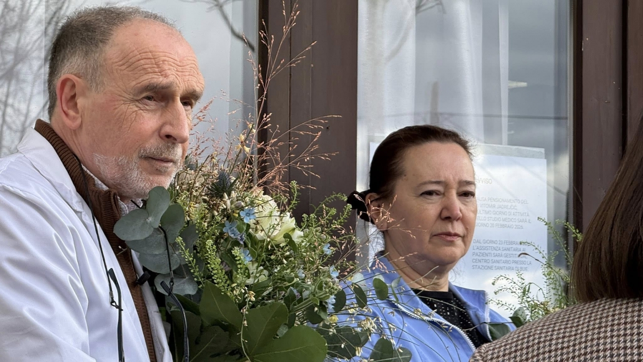 Dirljivo iznenađenje za doktora Vitu Jadrejčića i medicinsku sestru Mariju Buršić