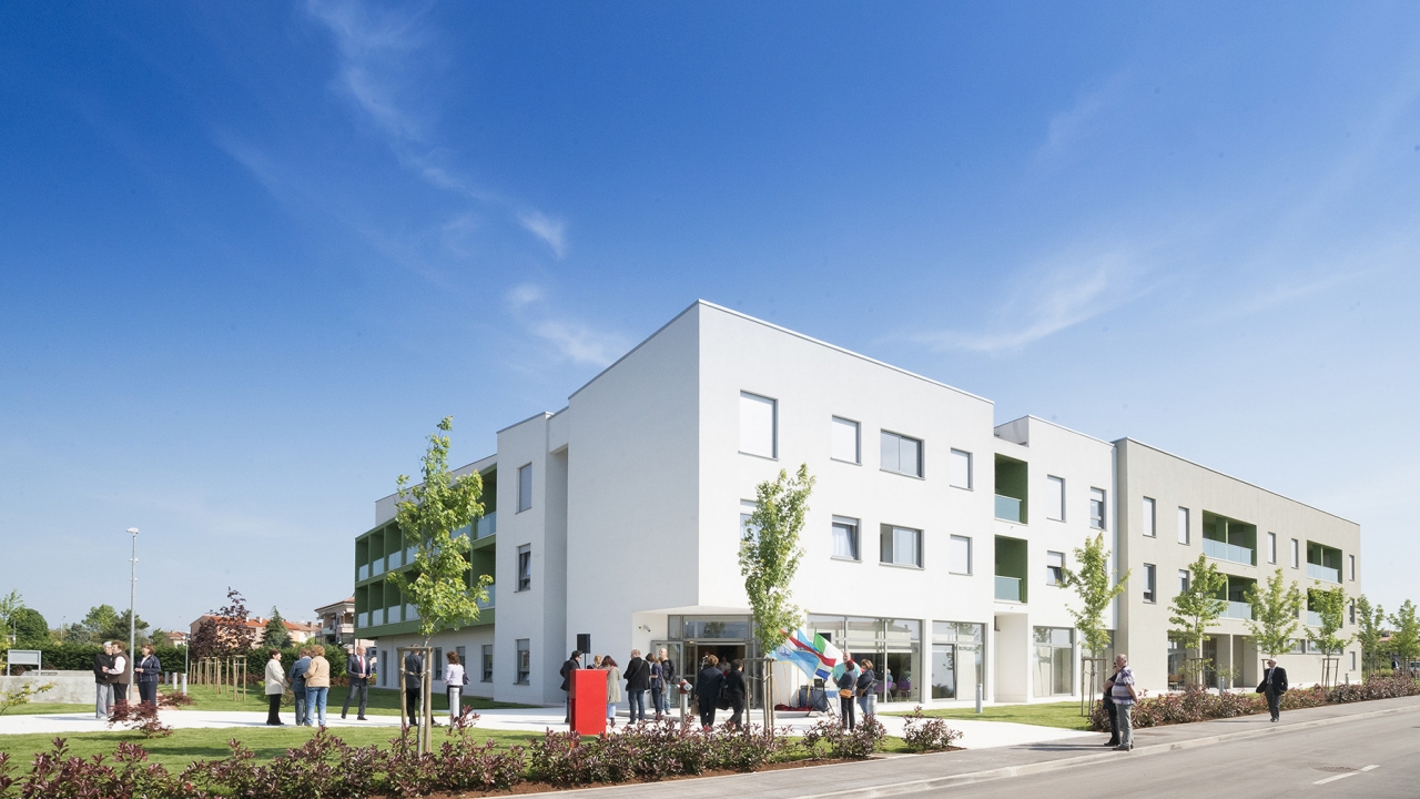 Dom za starije i nemoćne osobe „Atilio Gamboc“ Umag objavio više natječaja za zapošljavanje