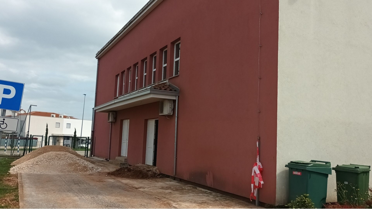 Društveni domovi u Bašaniji i Svetoj Mariji na Krasu ubrzo u novom ruhu