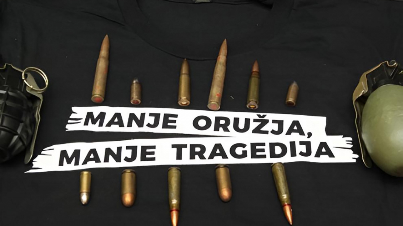 Umag: Predao oružje bez posljedica, policija poziva građane da slijede primjer
