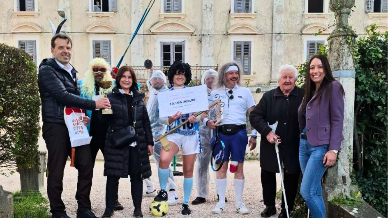 Novigrad - olimpijske maškare preuzele ključ grada