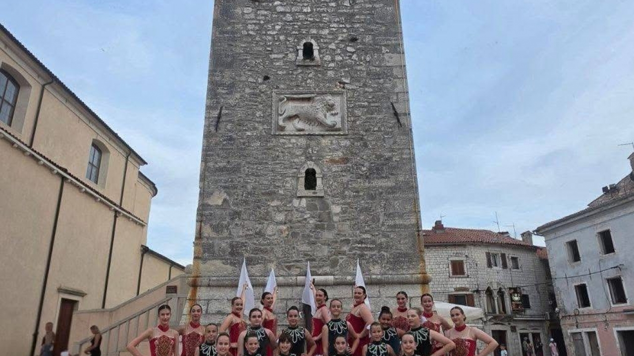 Umaške mažoretkinje i ples koji spaja generacije već 30 godina