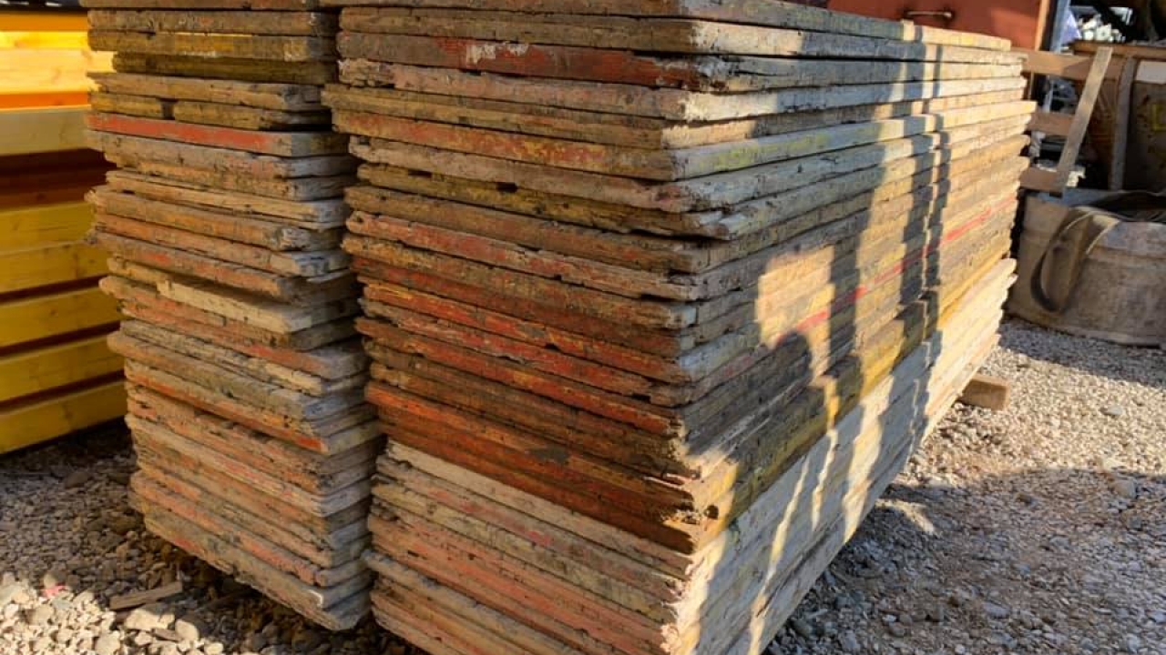 Uhićeni zbog krađe građevinskog materijala u Bujama