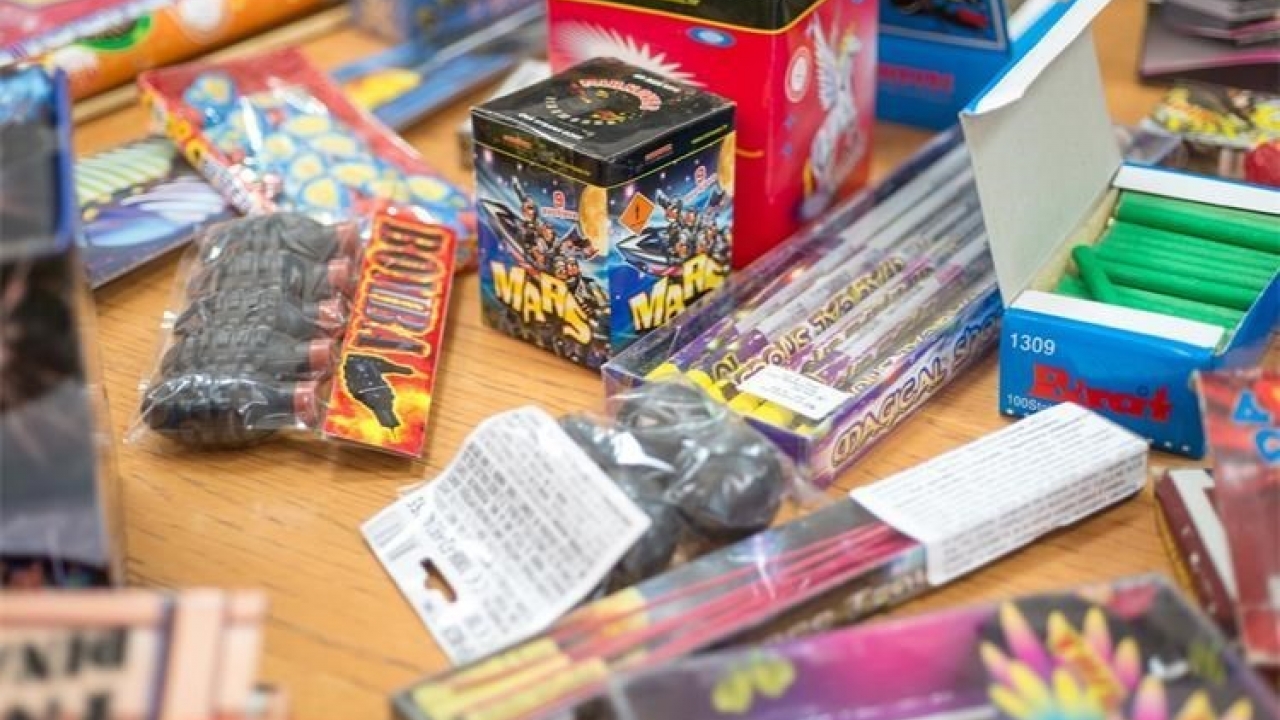 Umaška policija pronašla maloljetnike sa zabranjenom pirotehnikom, slijede im sankcije