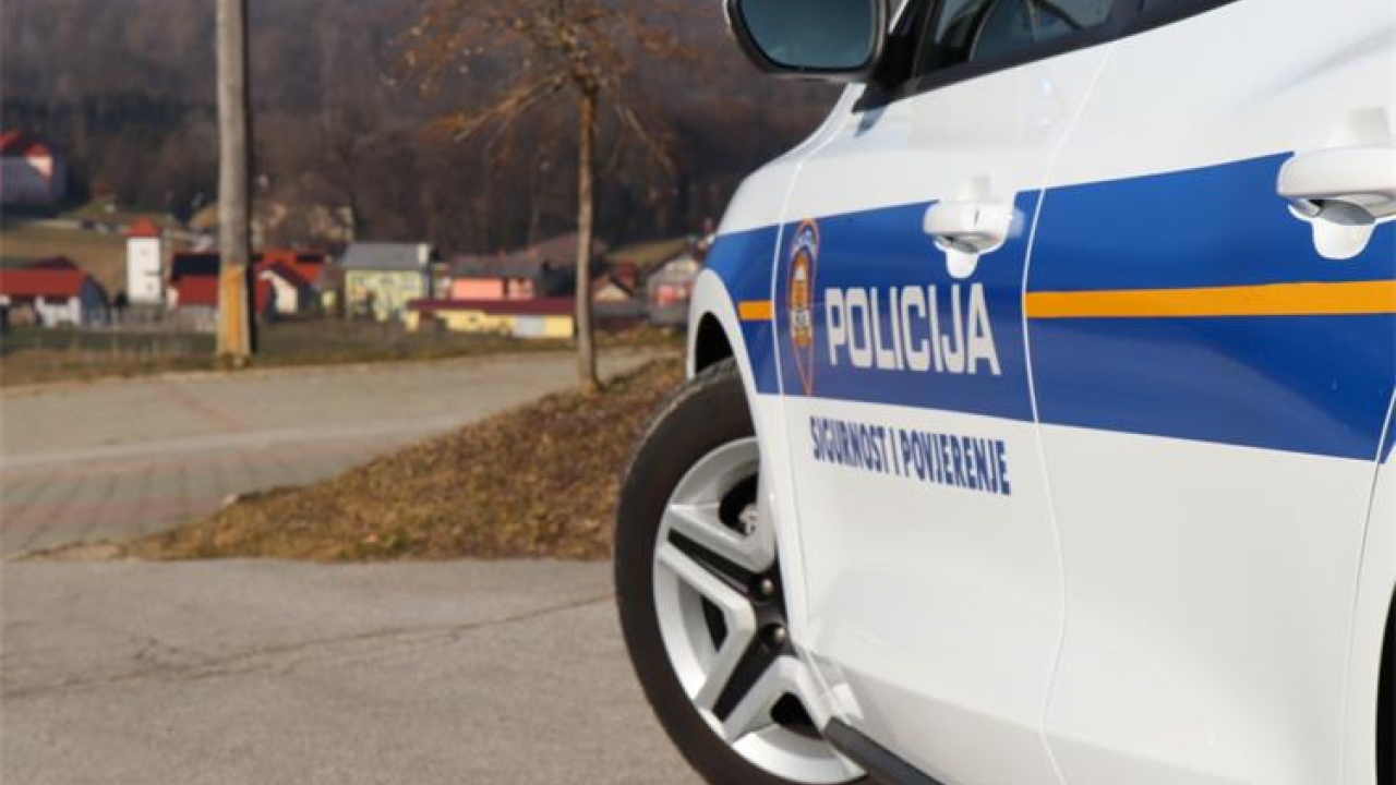 Rovinjski policajac spriječio dvije žene da pobjegnu s ukradenim novcem
