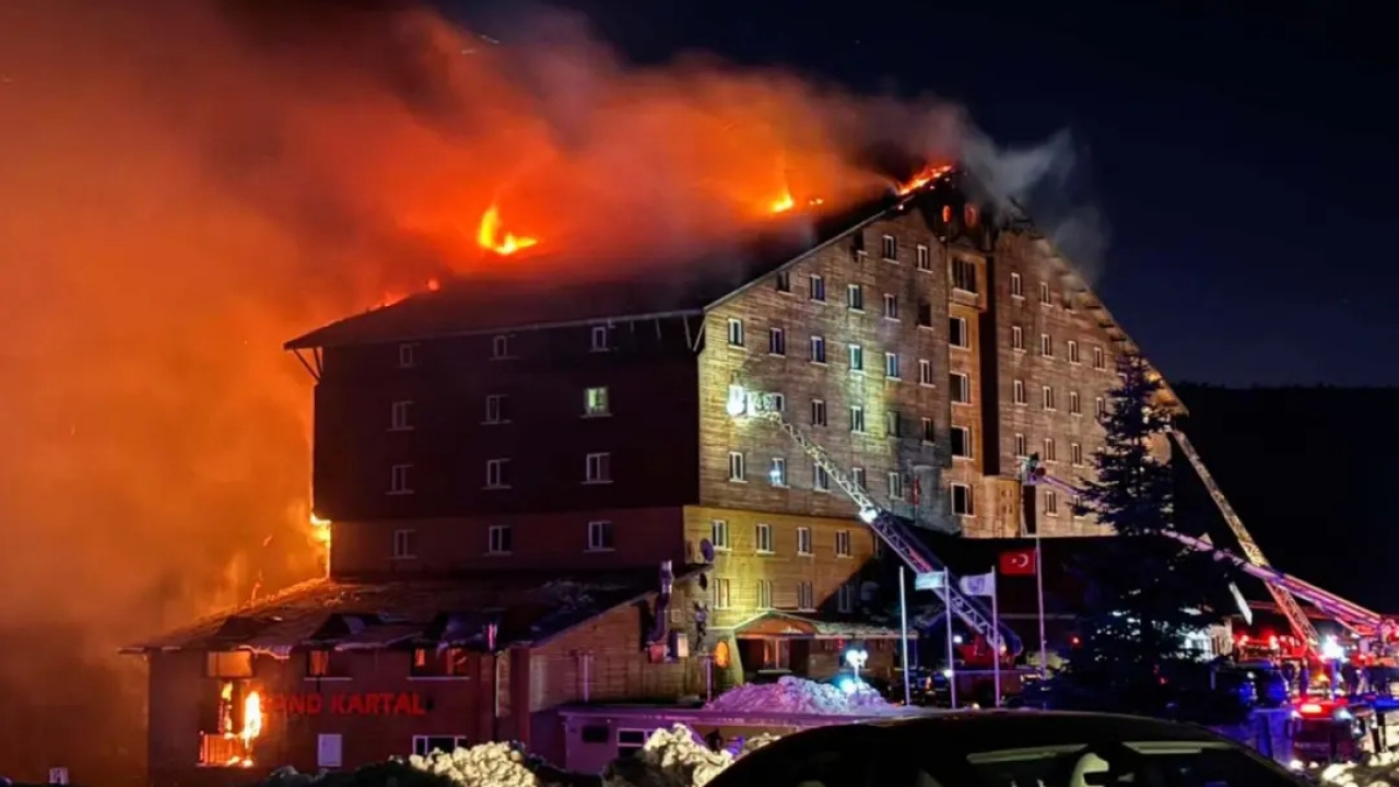 Tragedija na skijalištu u Turskoj: požar u hotelu odnio 76 života