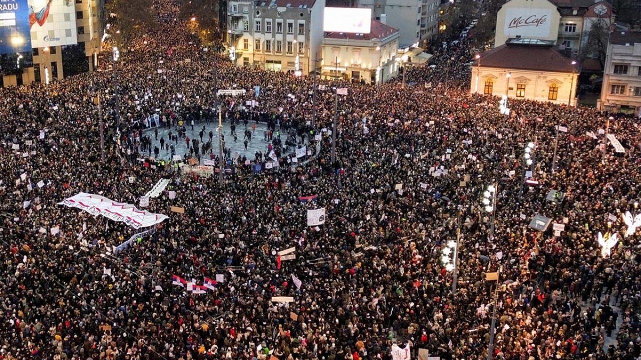 Eskalacija studentskih prosvjeda i sukobi s policijom​ u Srbiji