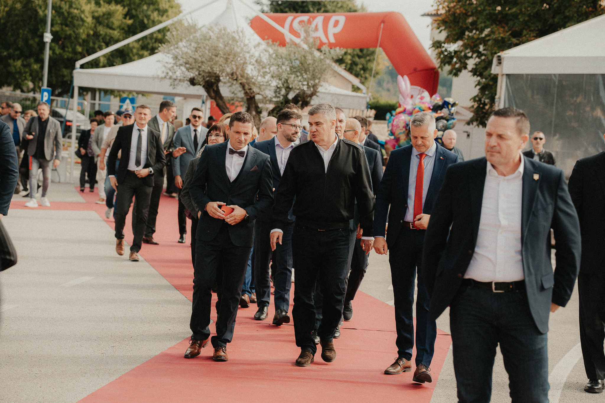 OTVOREN 17. INTERNACIONALNI SAJAM PRŠUTA U TINJANU