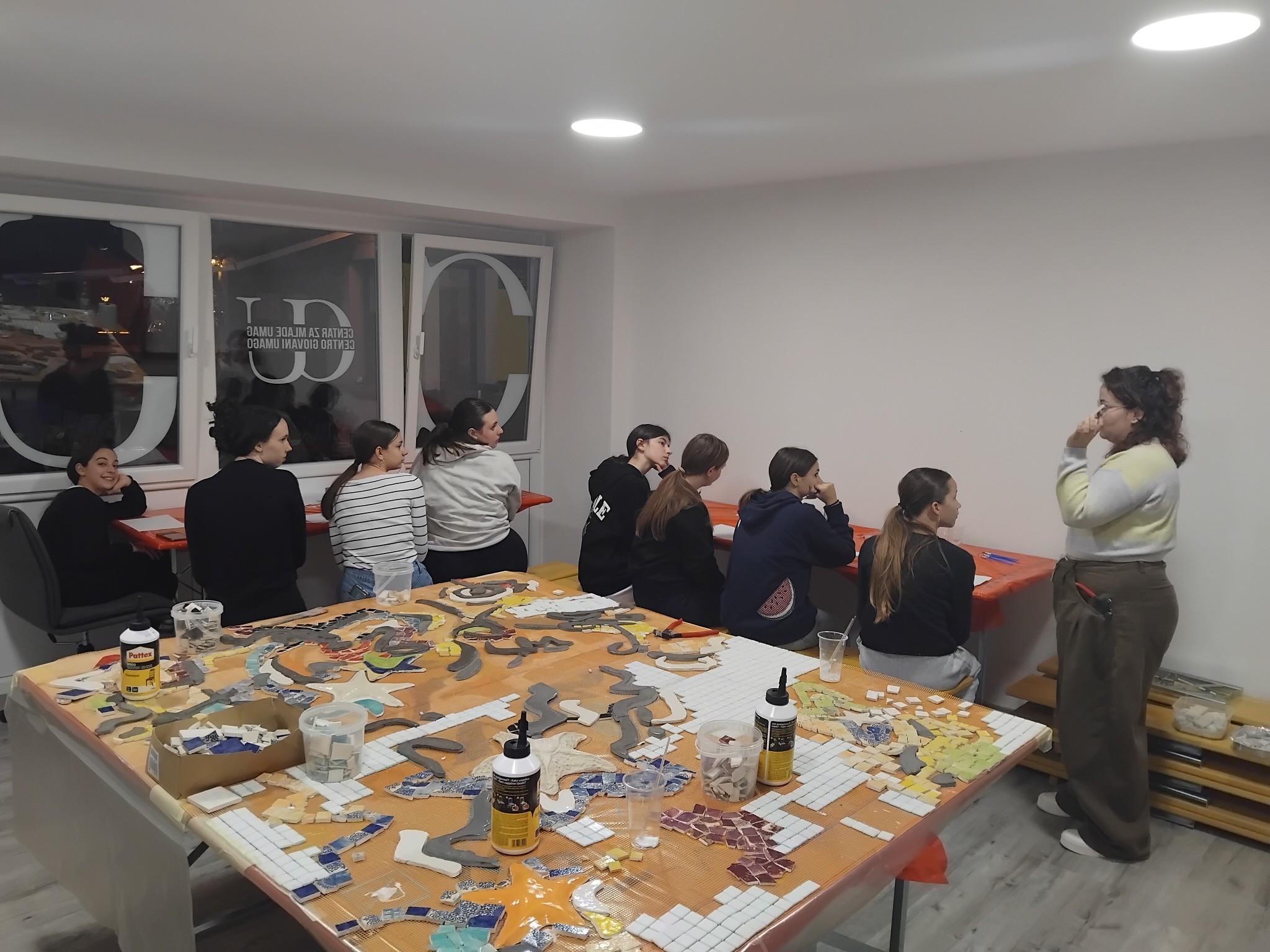 Udruga Gaia uspješno održala radionice izrade mozaika u Umagu