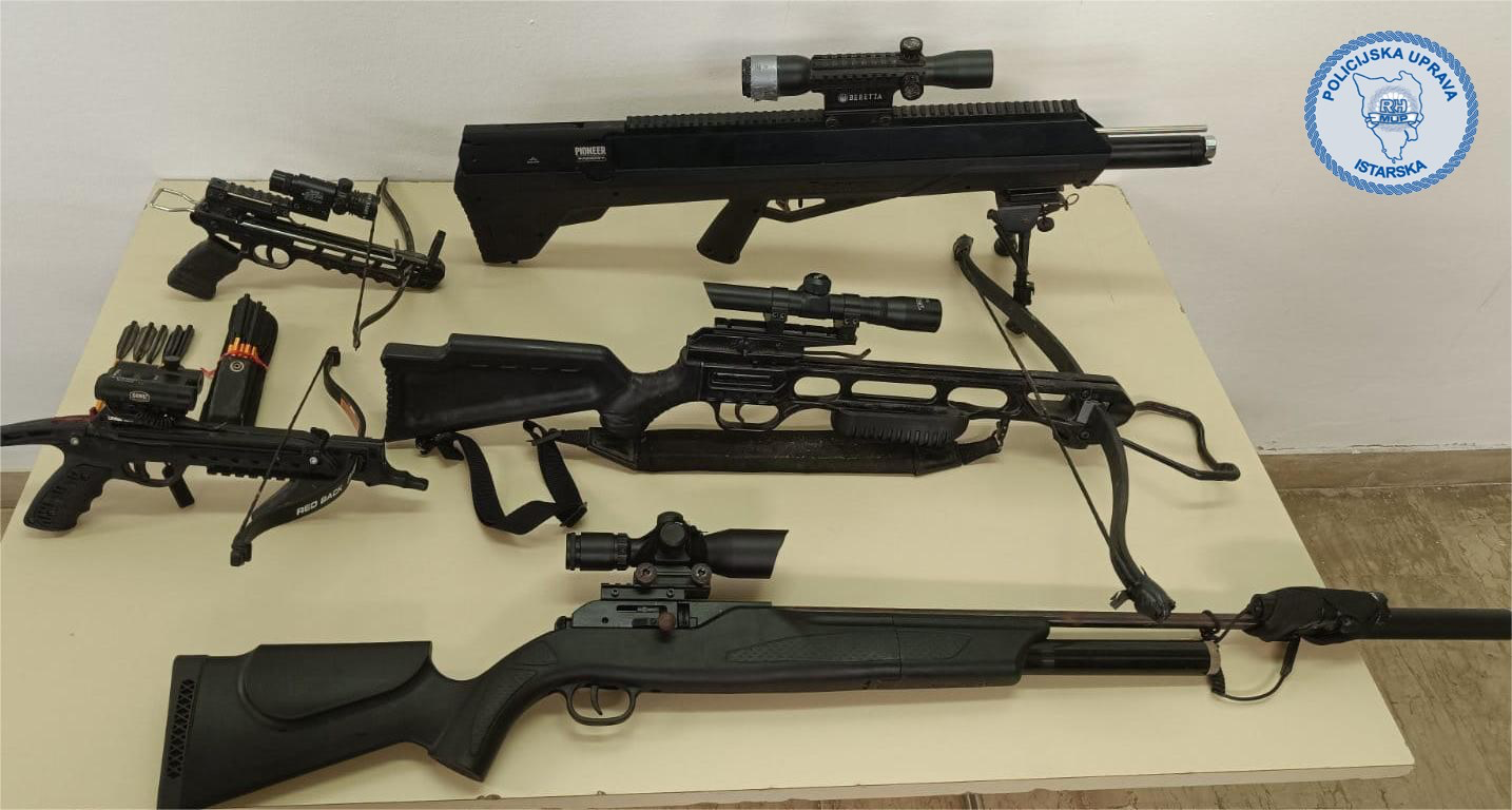 Savjesni građani dragovoljno predali oružje