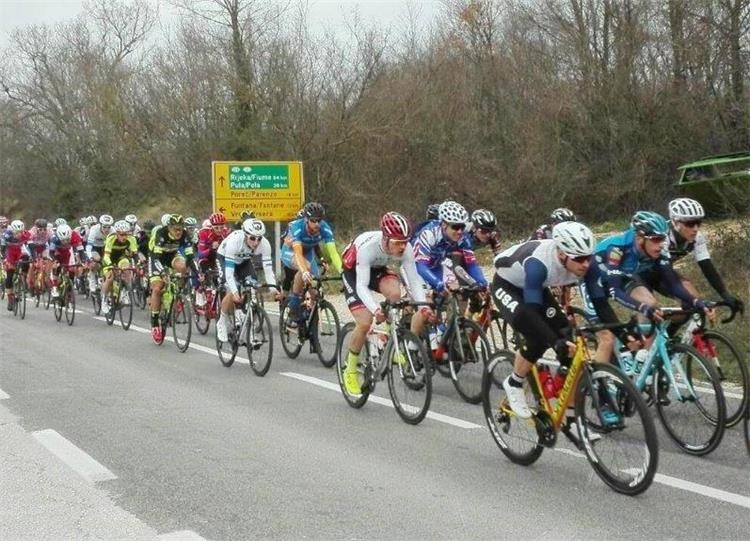 Biciklistička utrka za vikend: Vozači, pripazite na bicikliste!