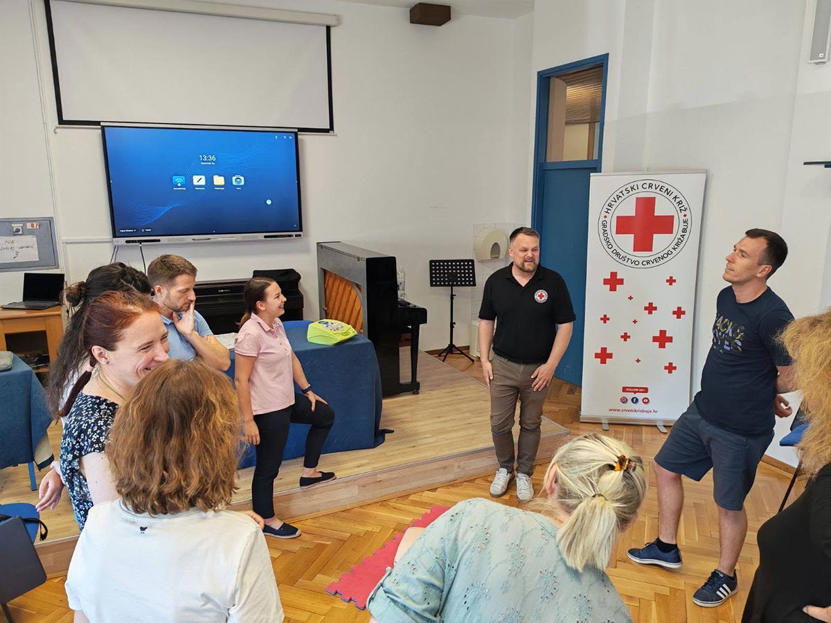 Djelatnici umaške škole obnovili znanje iz prve pomoći