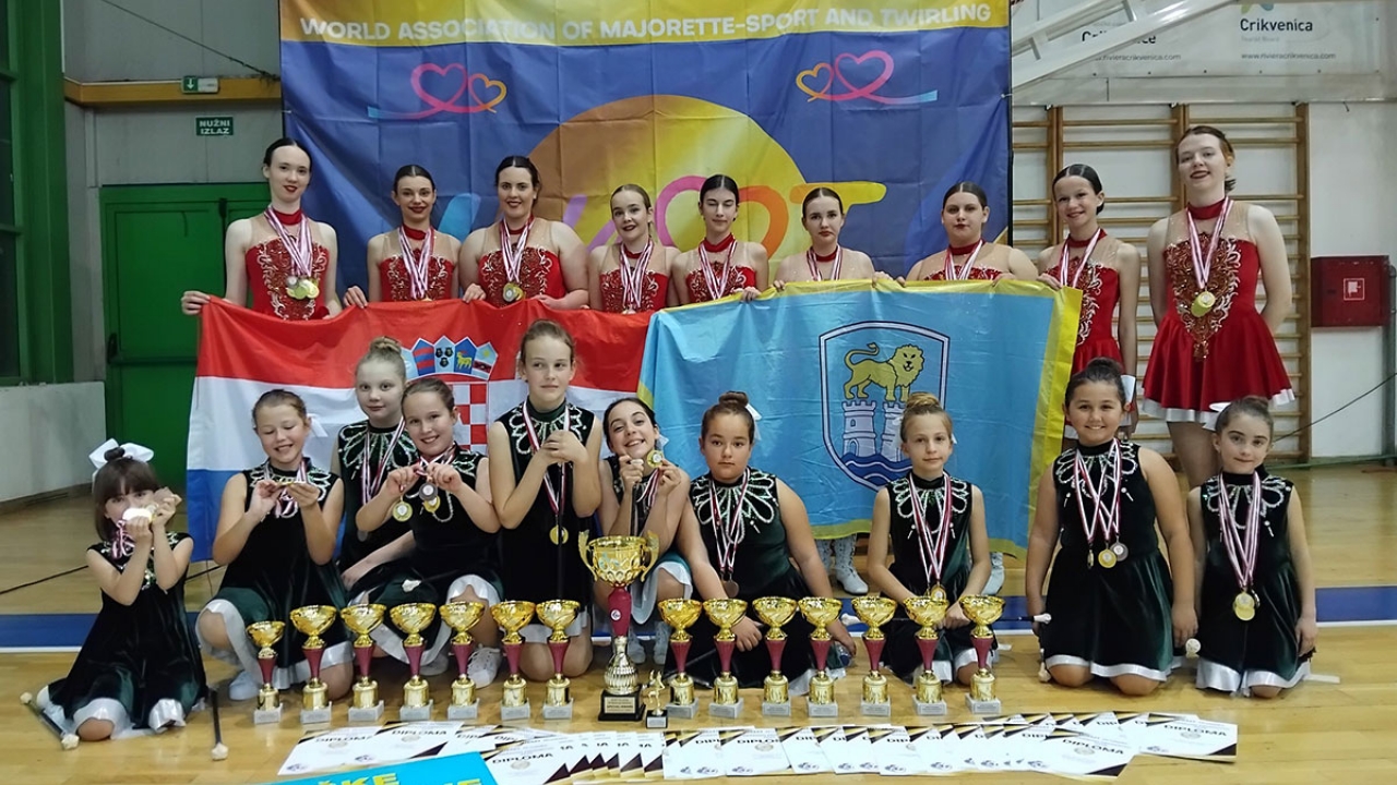 Umaške štorije: Umaške mažoretkinje