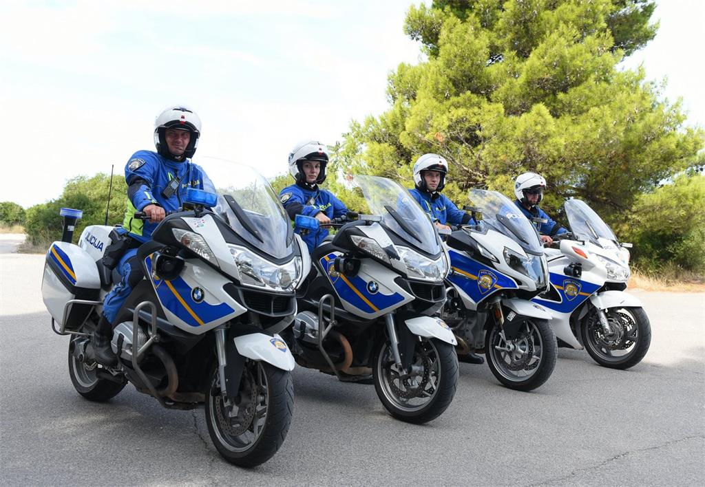 Policija u Istri provodi pojačan nadzor vozača motocikala, mopeda i romobila