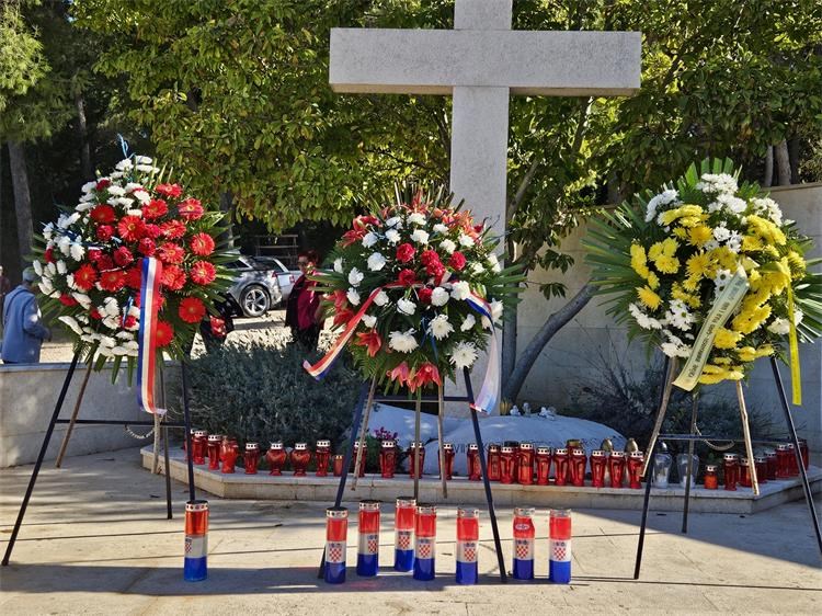 PU Istarska savjetuje građane uoči blagdana Svih svetih