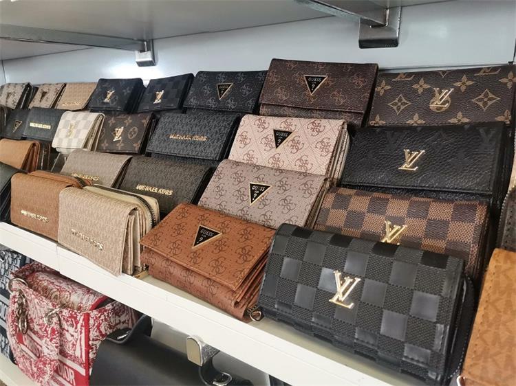Krivotvorena roba zaplijenjena u Umagu, Puli, Medulinu i Trogiru