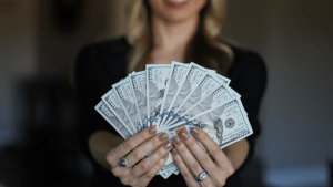 Jedna od najbogatijih žena svijeta je poklonila 2.7 milijardi dolara